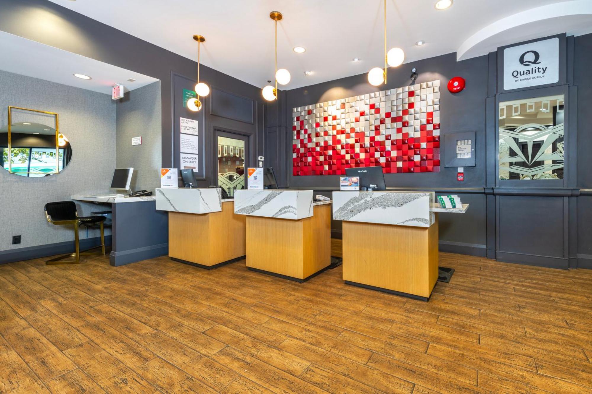 Quality Inn & Suites (Adults Only) Vancouver Kültér fotó